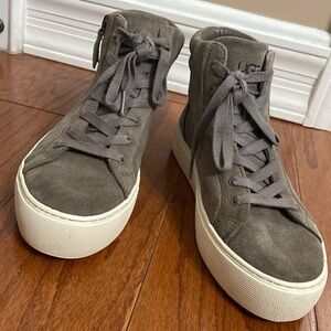 UGG Olli Woman's Gray Suede Mole High Top Zip Lace Platform Sneakers - size 7.5